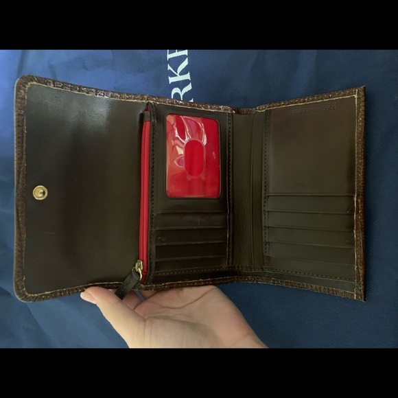 Dooney & Bourke leather continental clutch wallet - Picture 6 of 8